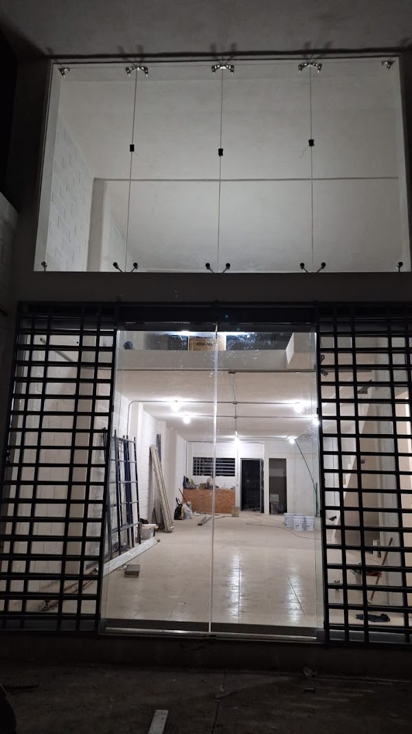 El Universo de los Herrajes